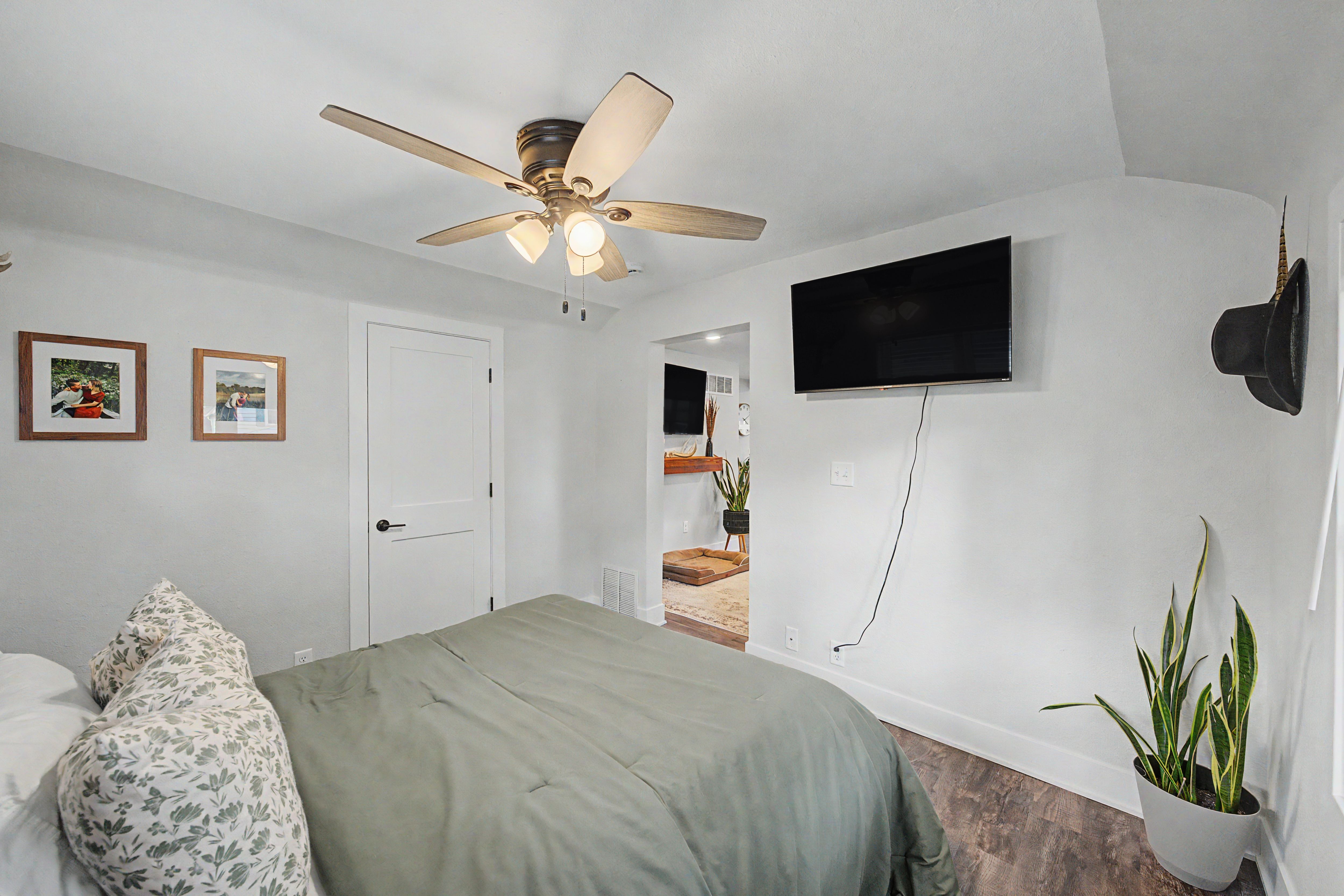 Listing Photo: 406 W Boston Ave, Indianola, IA 50125-14